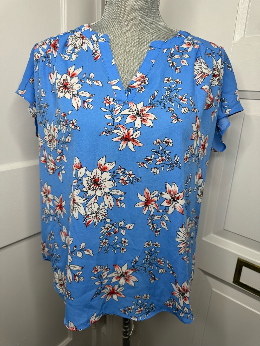 Banana Republic Factory Women’s Size Small Blue Short Sleeve Blouse